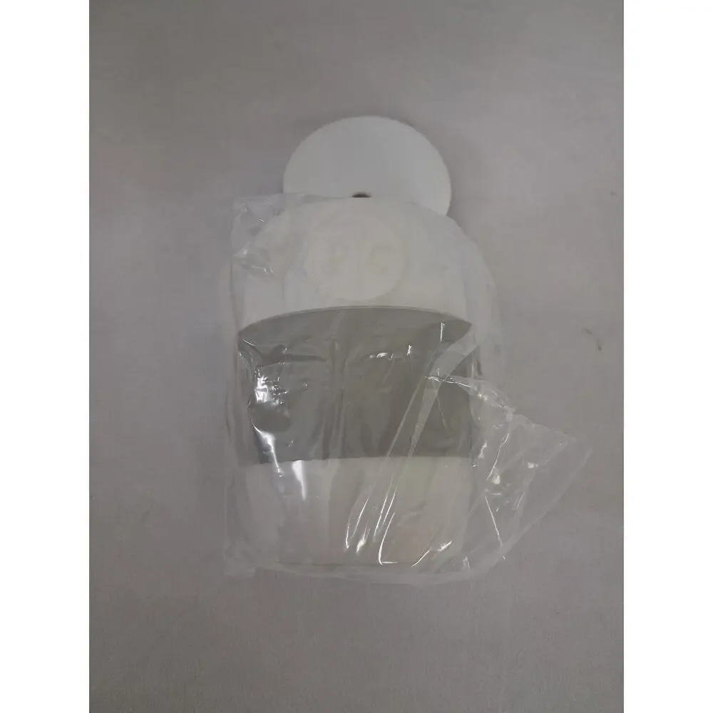 Pampered Chef Ceramic Microwave Egg Cooker Silicon Grip New in Box